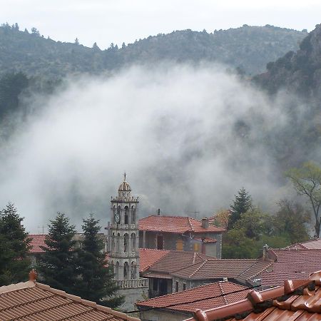 Diavatiko Pension Stemnitsa Buitenkant foto